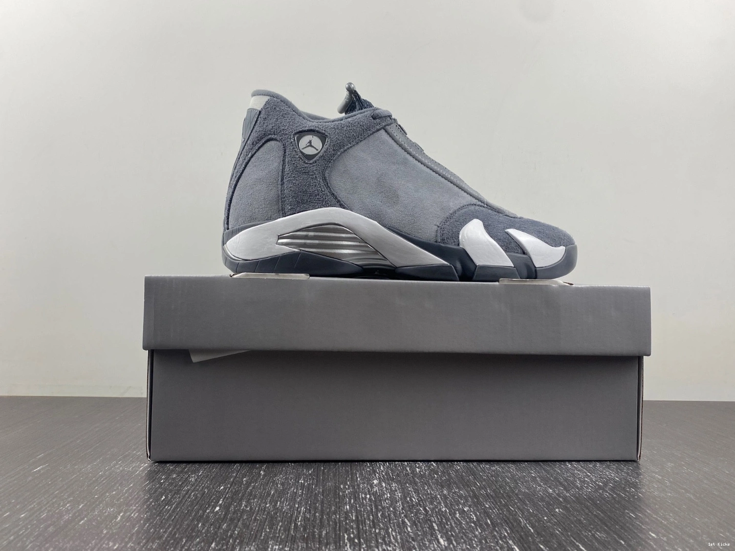 14 Jordan Retro Grey FJ3460-012 Flint  0924